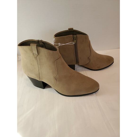Old Navy Faux-Suede Western Ankle Boots for Women Size 10 Sage NWT - Picture 2 of 8